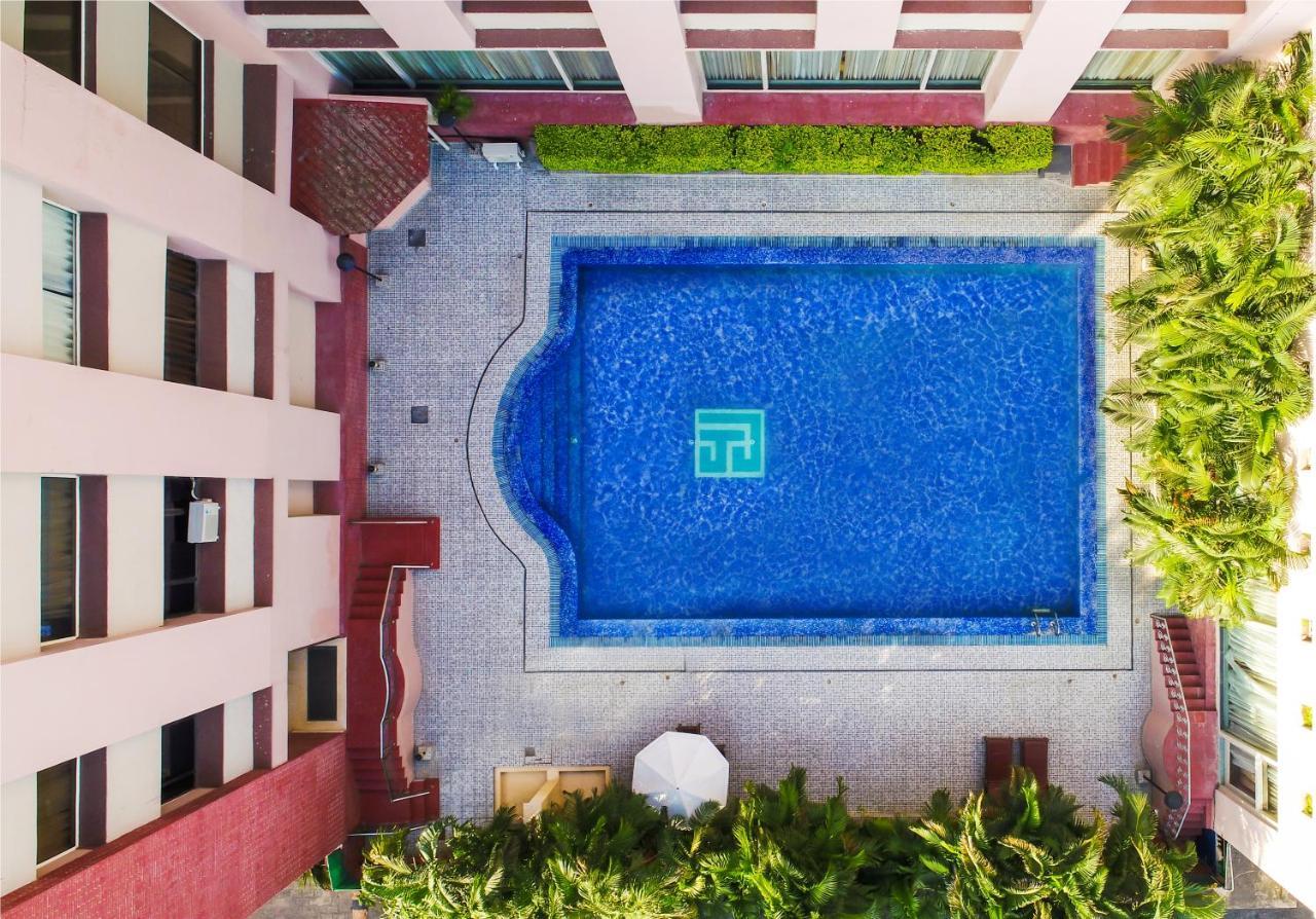 The Piccadily Hotel Lucknow Exterior foto